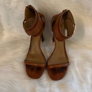 Rachel Zoe ankle cuff brown crocodile embossed heals